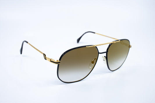 VINTAGE HILTON EXCLUSIVE 16 3