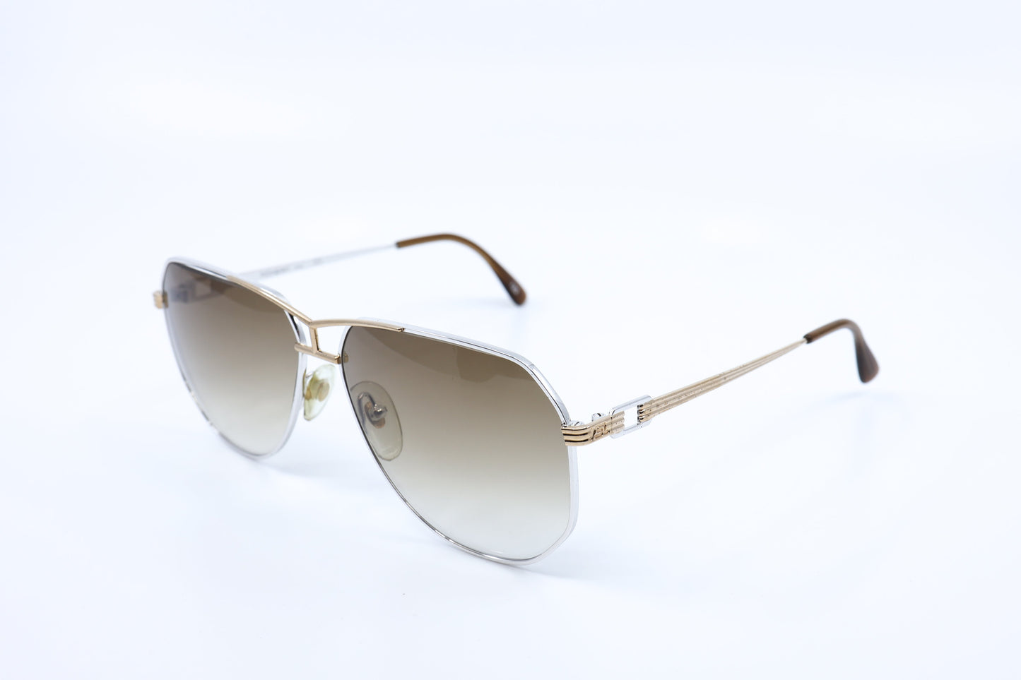 VINTAGE YVES SAINT LAURENT (YSL) 720