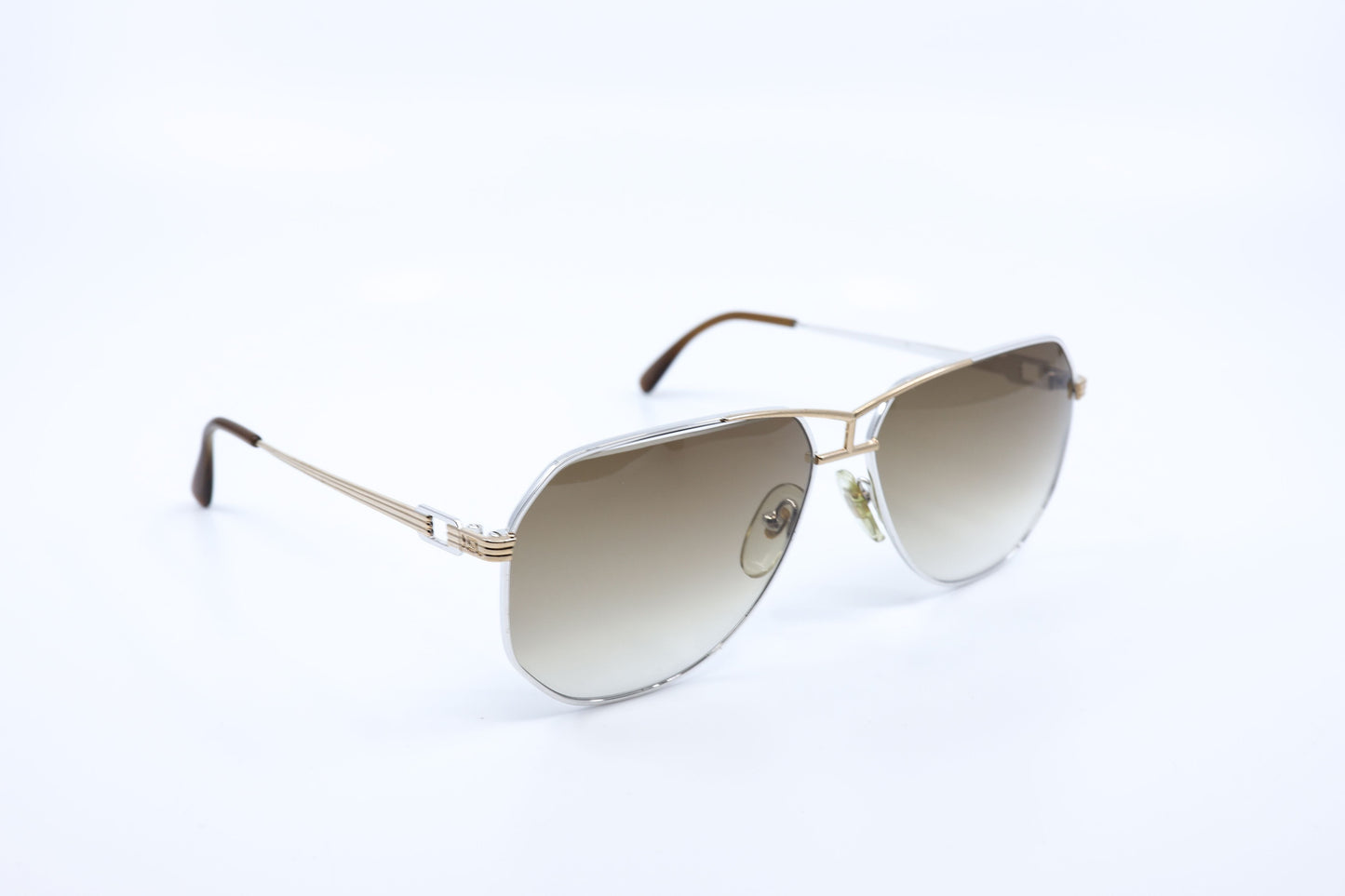 VINTAGE YVES SAINT LAURENT (YSL) 720