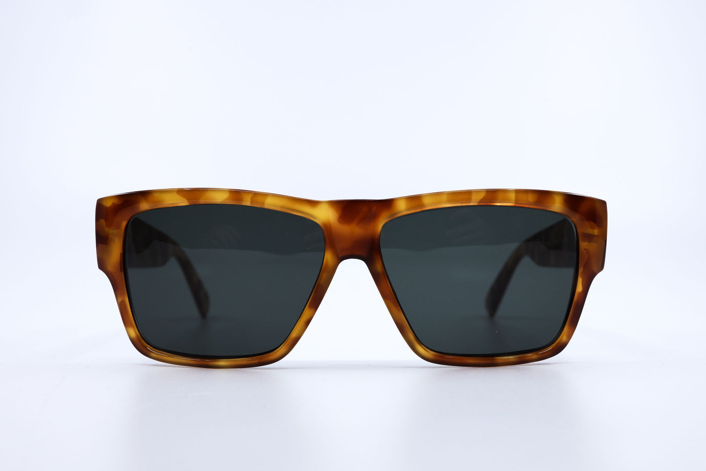 VINTAGE GIANNI VERSACE 372/DM COL. 830 BD
