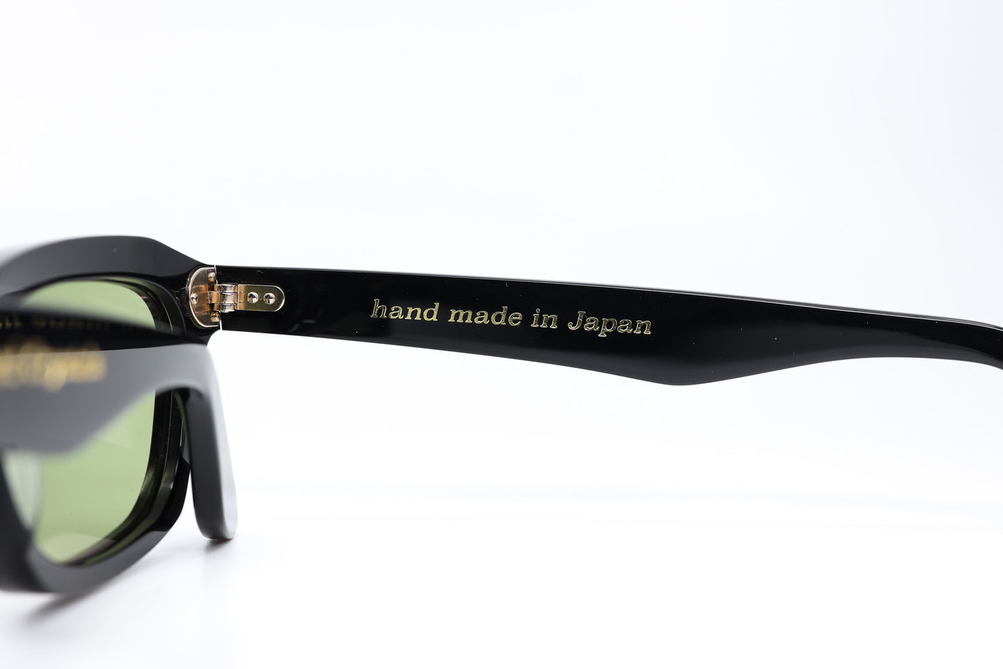 ADVISORY BOARD CRYSTALS (ABC) BLACK FRAMES WITH PEARL EYEGLASS CHAIN
