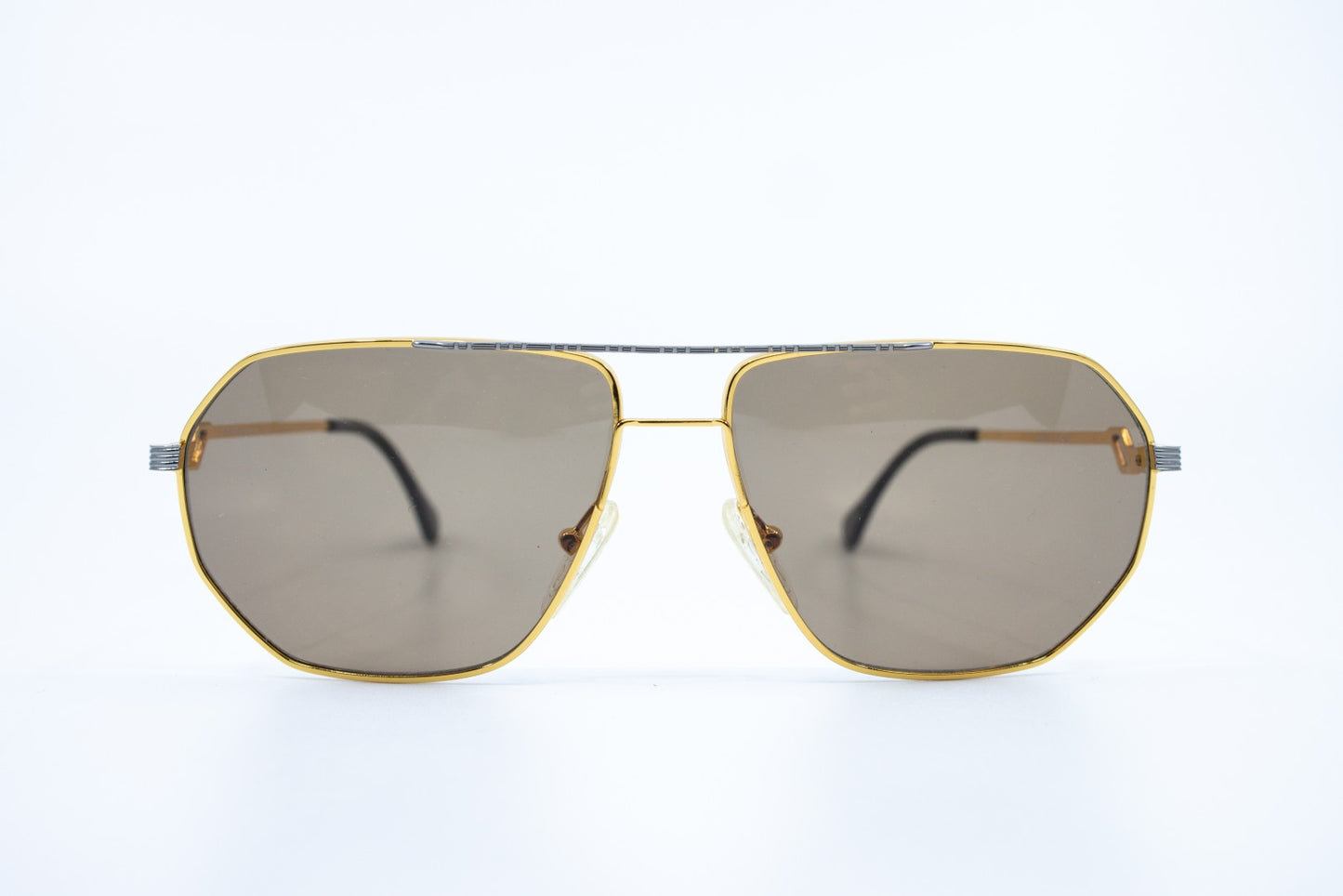 VINTAGE HILTON EXCLUSIVE 12 183