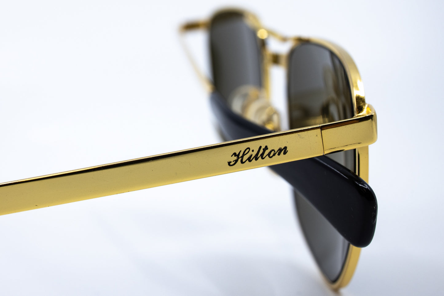 VINTAGE HILTON CLUB 7 C.2