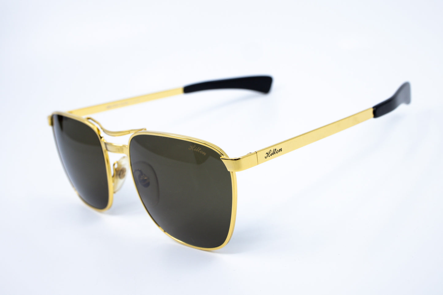 VINTAGE HILTON CLUB 7 C.2