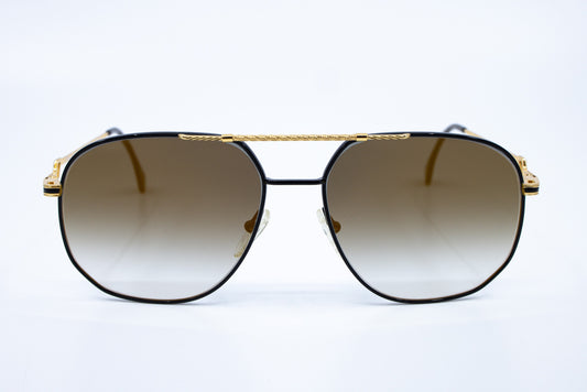 VINTAGE HILTON EXCLUSIVE 16 3