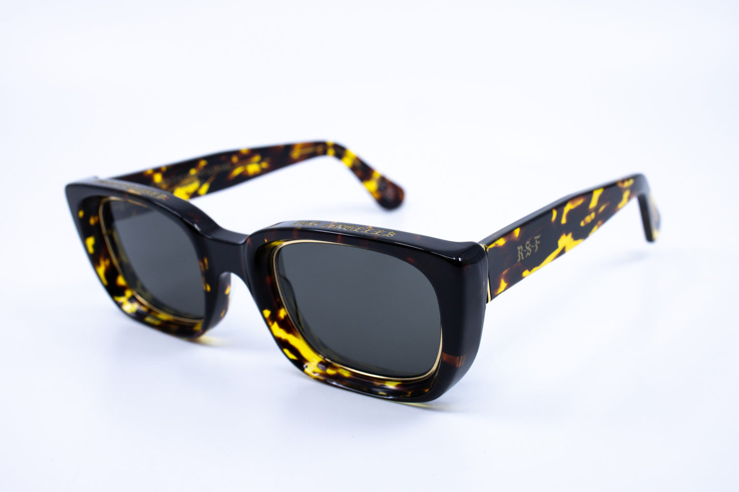 RETROSUPERFUTURE & BORN X RAISED LIRA HAVANA
