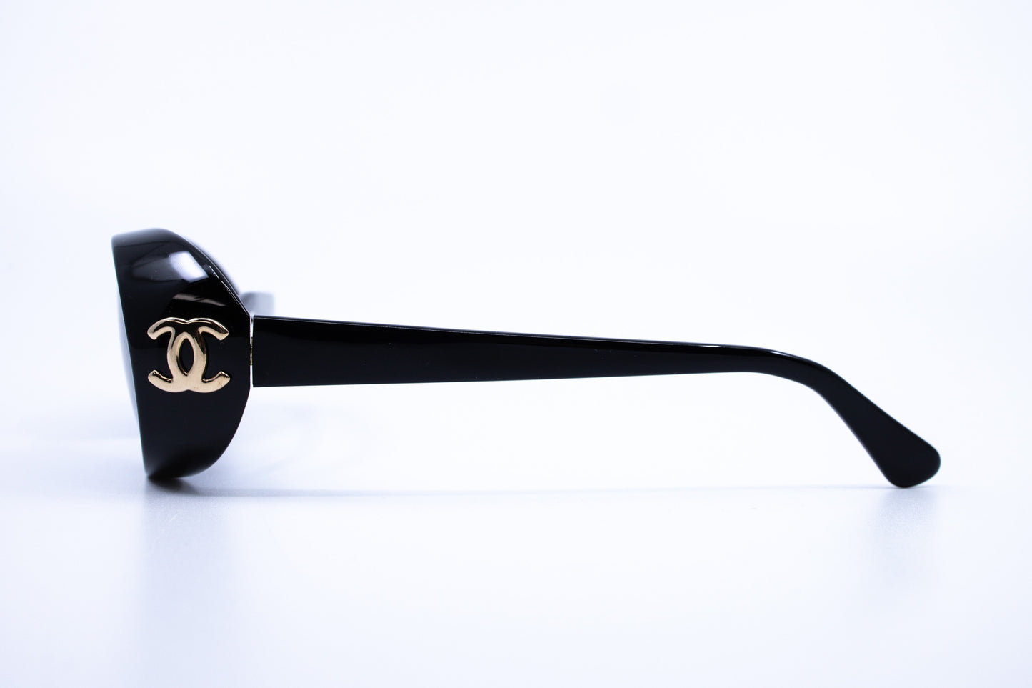 VINTAGE CHANEL 05976 94305