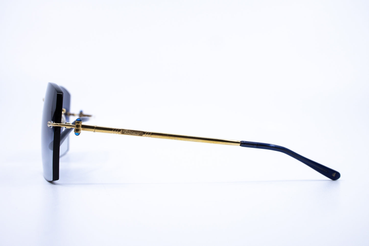 VINTAGE CHOPARD MC046 V6061 (CABOCHON SAPHIRE TEMPLES)