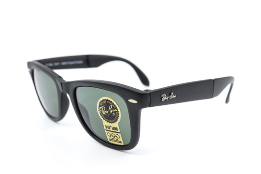 VINTAGE RAY-BAN FOLDING WAYFARER W0670 VXAS BLACK