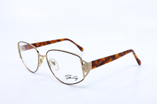 VINTAGE GENNY 521 5016